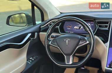 Внедорожник / Кроссовер Tesla Model X 2016 в 