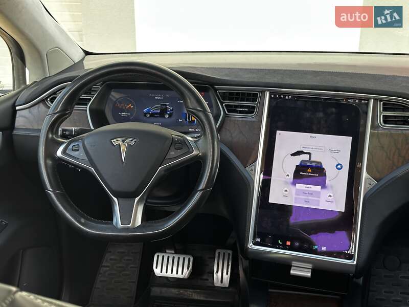 Позашляховик / Кросовер Tesla Model X 2016 в Києві