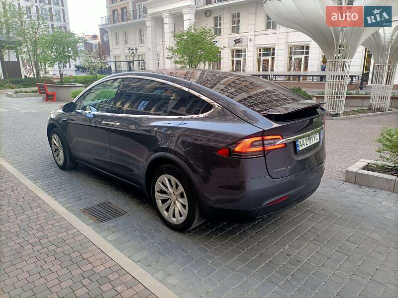 Позашляховик / Кросовер Tesla Model X 2017 в Києві фото 7 Позашляховик / Кросовер Tesla Model X 2017 в Києві