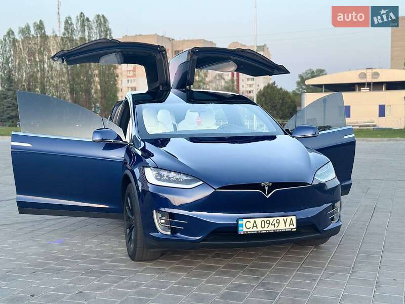Внедорожник / Кроссовер Tesla Model X 2017 в Черкассах