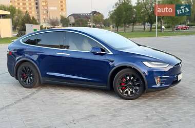 Позашляховик / Кросовер Tesla Model X 2017 в 