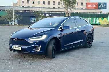 Позашляховик / Кросовер Tesla Model X 2017 в 