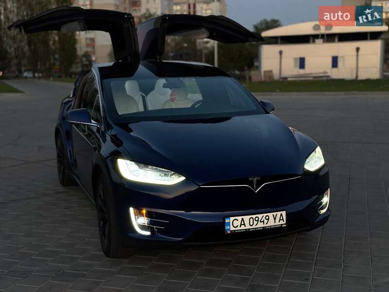 Внедорожник / Кроссовер Tesla Model X 2017 в Черкассах