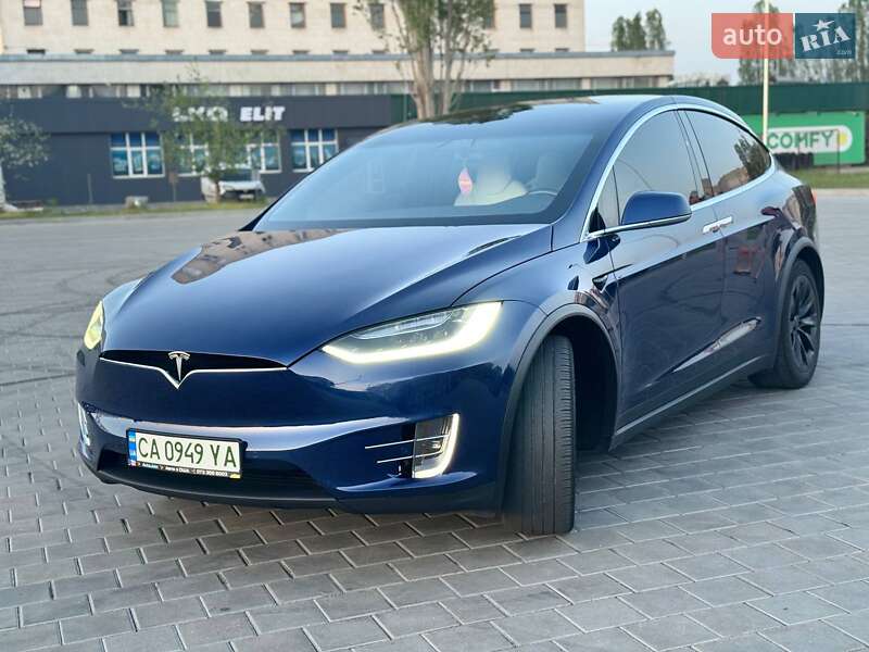 Позашляховик / Кросовер Tesla Model X 2017 в Черкасах