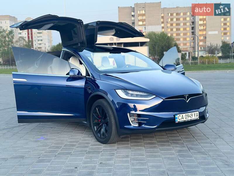 Внедорожник / Кроссовер Tesla Model X 2017 в Черкассах