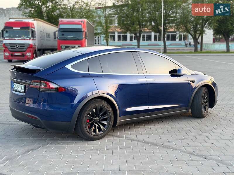 Позашляховик / Кросовер Tesla Model X 2017 в Черкасах
