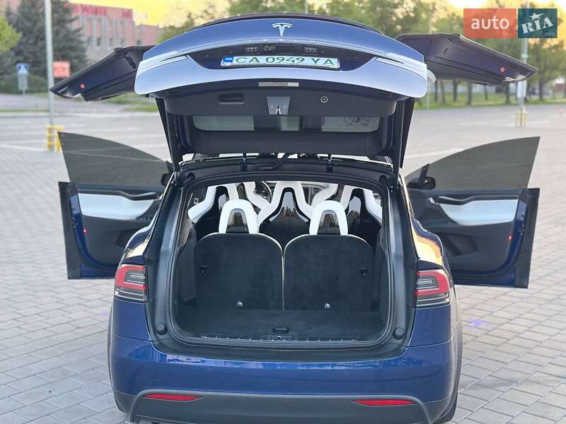 Позашляховик / Кросовер Tesla Model X 2017 в Черкасах