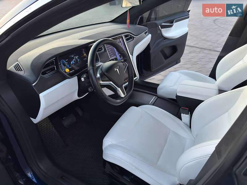 Внедорожник / Кроссовер Tesla Model X 2017 в Черкассах
