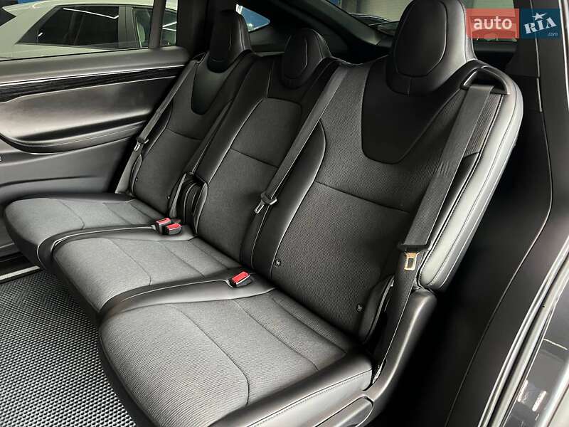 Позашляховик / Кросовер Tesla Model X 2018 в Вінниці