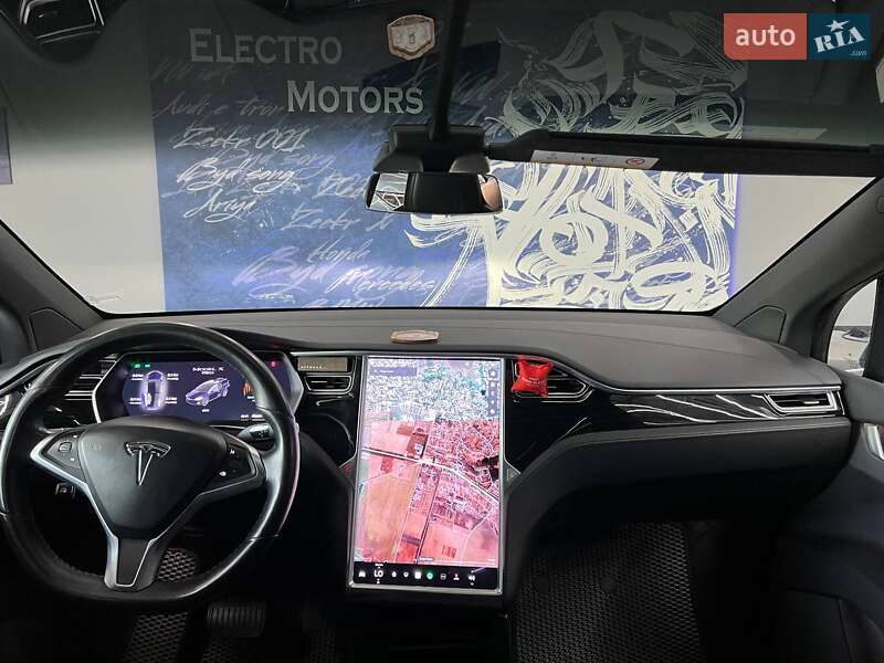 Позашляховик / Кросовер Tesla Model X 2018 в Вінниці