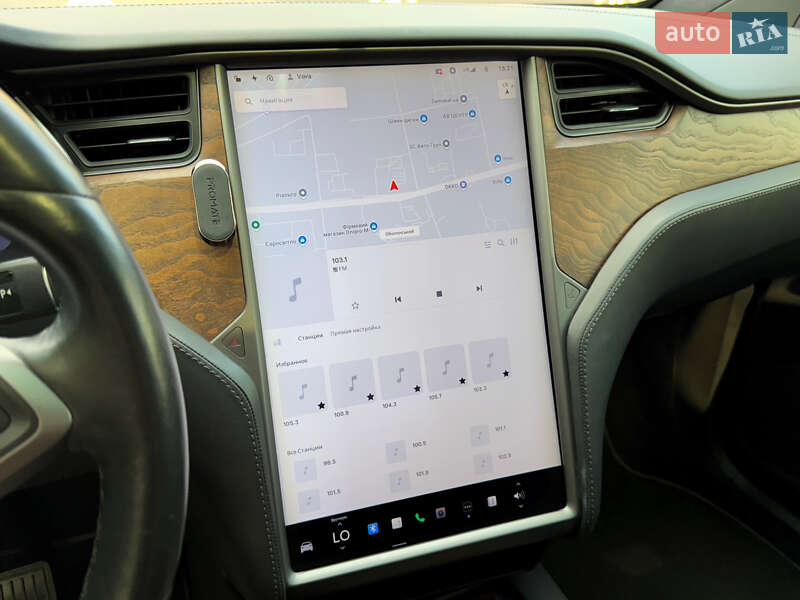 Внедорожник / Кроссовер Tesla Model X 2018 в Киеве