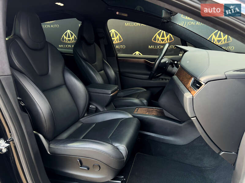 Позашляховик / Кросовер Tesla Model X 2018 в Києві