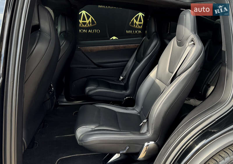 Внедорожник / Кроссовер Tesla Model X 2018 в Киеве