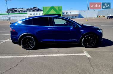 Внедорожник / Кроссовер Tesla Model X 2016 в 