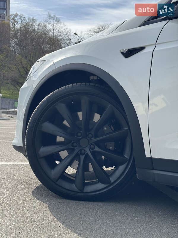 Внедорожник / Кроссовер Tesla Model X 2023 в Одессе фото 9 Внедорожник / Кроссовер Tesla Model X 2023 в Одессе