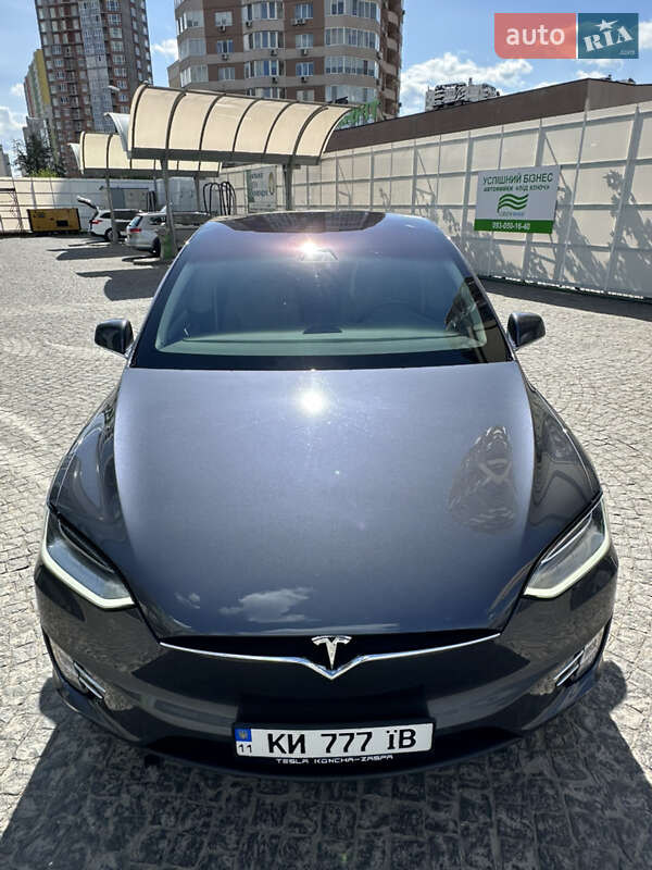 Позашляховик / Кросовер Tesla Model X 2017 в Києві