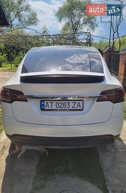 Позашляховик / Кросовер Tesla Model X 2020 в 