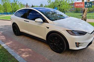 Внедорожник / Кроссовер Tesla Model X 2018 в 