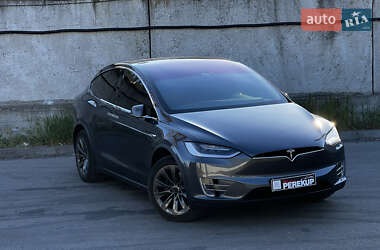 Внедорожник / Кроссовер Tesla Model X 2017 в 