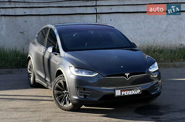 Внедорожник / Кроссовер Tesla Model X 2017 в 