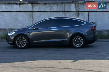 Внедорожник / Кроссовер Tesla Model X 2017 в 