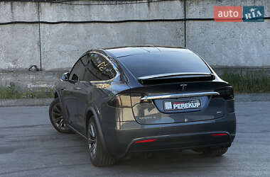 Внедорожник / Кроссовер Tesla Model X 2017 в 