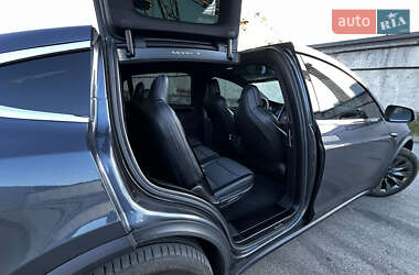 Внедорожник / Кроссовер Tesla Model X 2017 в 