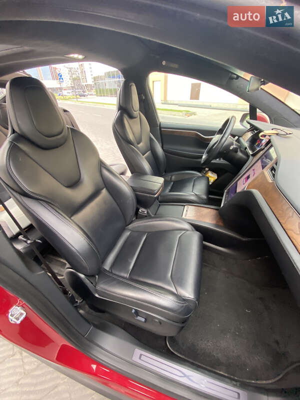 Позашляховик / Кросовер Tesla Model X 2019 в Львові