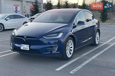 Внедорожник / Кроссовер Tesla Model X 2016 в 