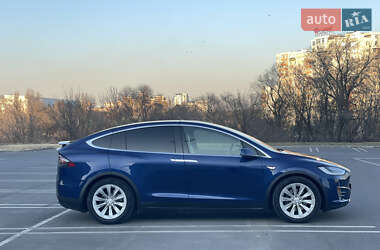 Внедорожник / Кроссовер Tesla Model X 2016 в 