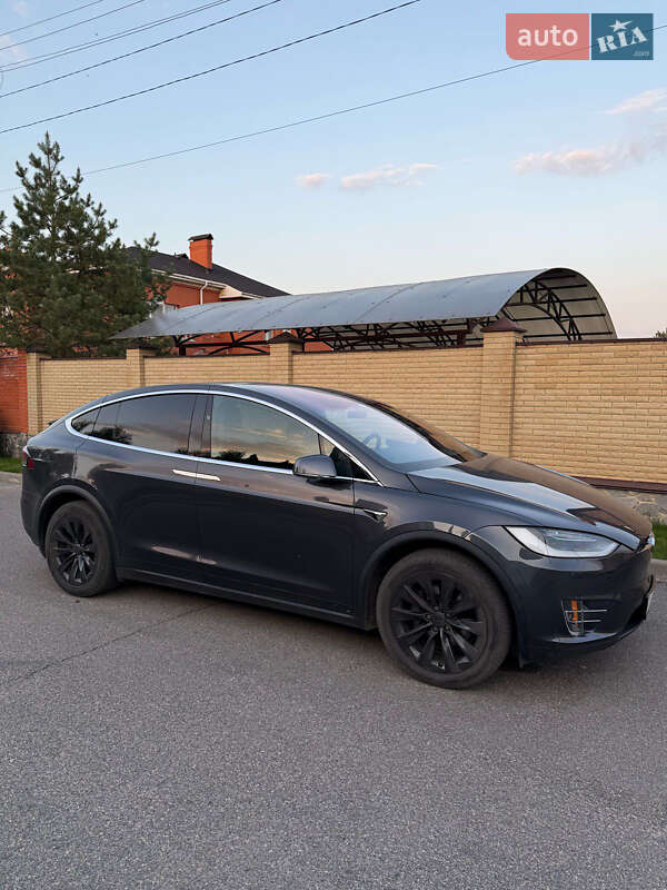 Позашляховик / Кросовер Tesla Model X 2020 в Полтаві