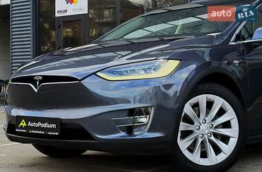 Позашляховик / Кросовер Tesla Model X 2018 в 