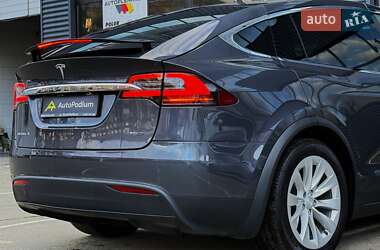 Позашляховик / Кросовер Tesla Model X 2018 в 
