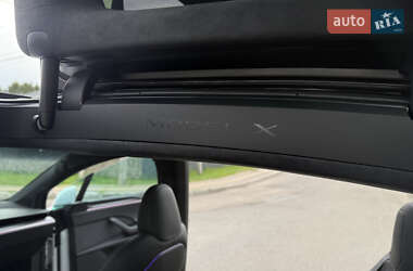 Позашляховик / Кросовер Tesla Model X 2023 в 