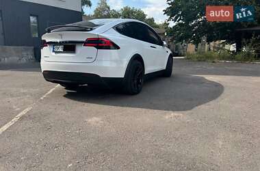 Внедорожник / Кроссовер Tesla Model X 2018 в 
