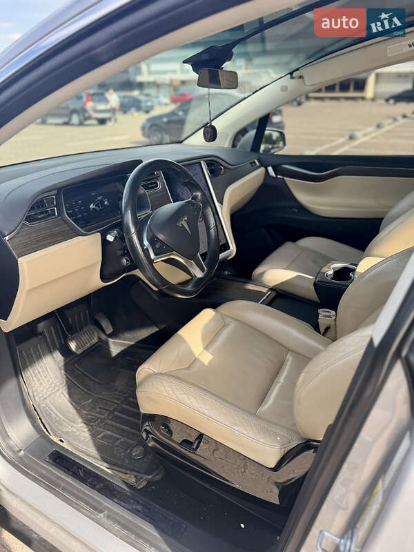 Внедорожник / Кроссовер Tesla Model X 2016 в Житомире
