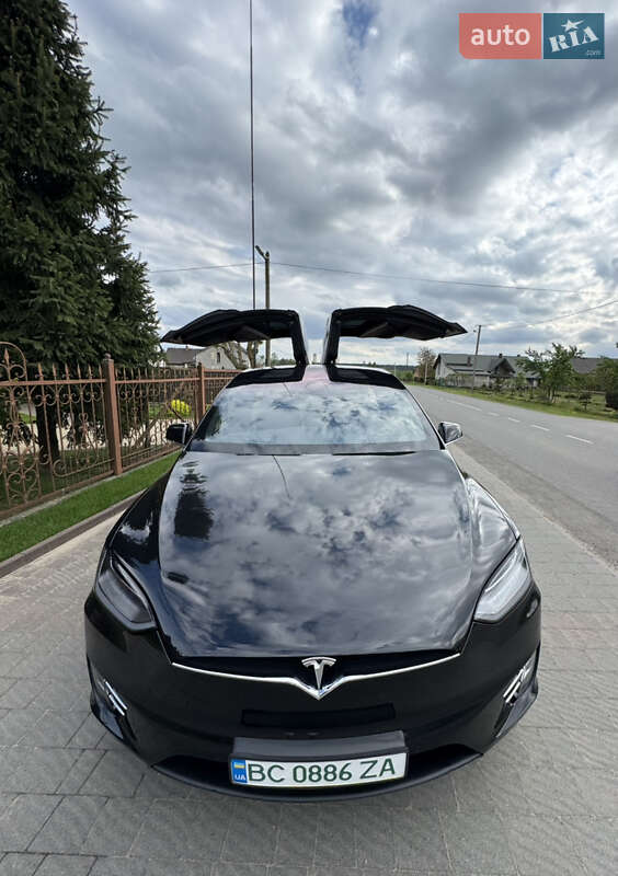 Tesla Model X 2017