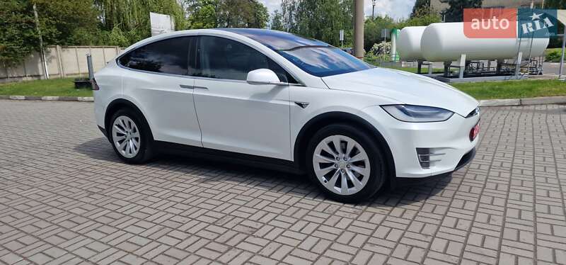 Внедорожник / Кроссовер Tesla Model X 2018 в Тернополе