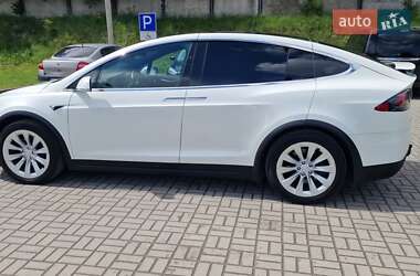 Позашляховик / Кросовер Tesla Model X 2018 в 