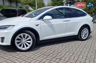 Позашляховик / Кросовер Tesla Model X 2018 в 