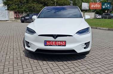 Позашляховик / Кросовер Tesla Model X 2018 в 