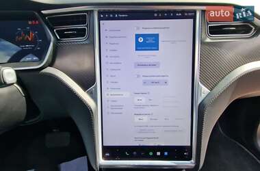 Позашляховик / Кросовер Tesla Model X 2018 в 