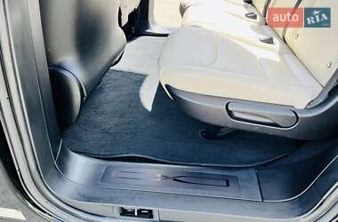 Позашляховик / Кросовер Tesla Model X 2018 в 