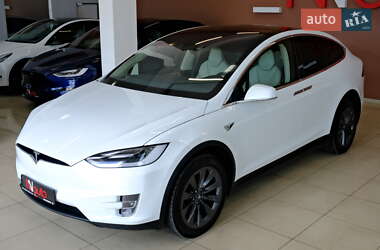 Внедорожник / Кроссовер Tesla Model X 2018 в 