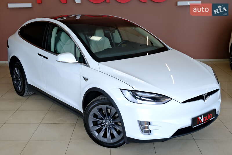 Позашляховик / Кросовер Tesla Model X 2018 в Одесі