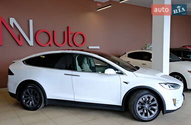 Внедорожник / Кроссовер Tesla Model X 2018 в 