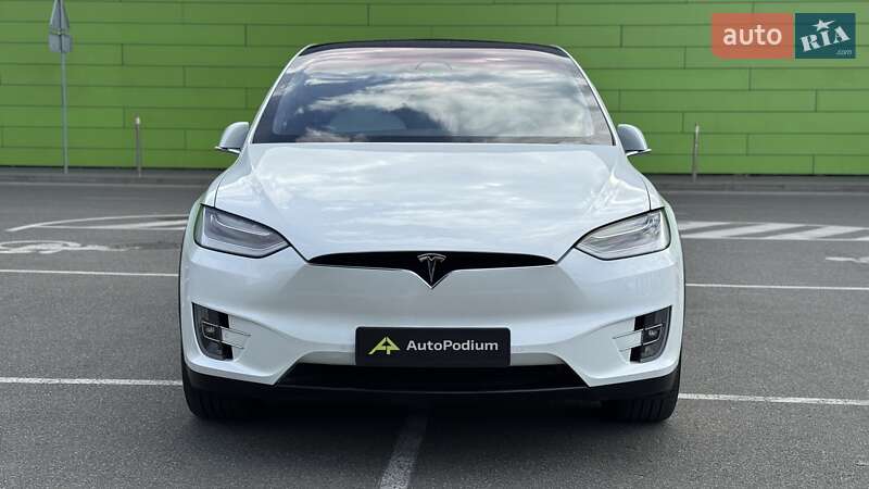 Позашляховик / Кросовер Tesla Model X 2019 в Києві