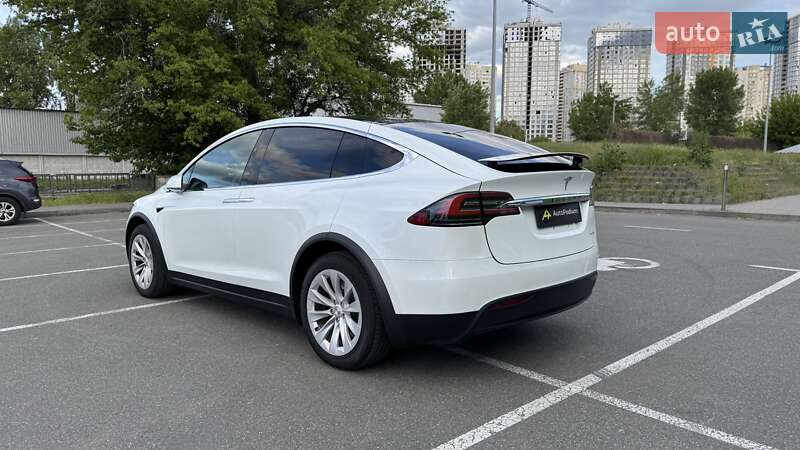 Позашляховик / Кросовер Tesla Model X 2019 в Києві