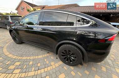 Внедорожник / Кроссовер Tesla Model X 2018 в 