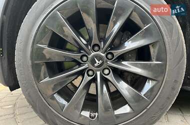 Внедорожник / Кроссовер Tesla Model X 2018 в 
